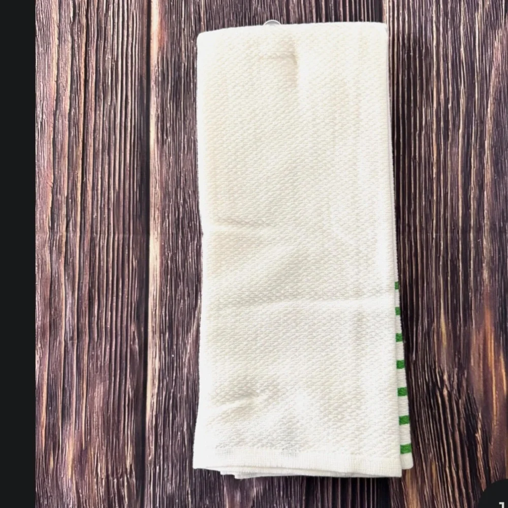 Kate Spade set of 2 Cocktail Kitchen Towels! See pic for angles,sizing & design!